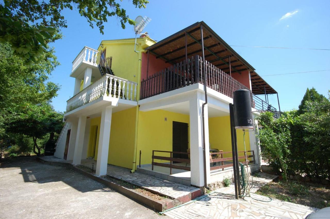 נייביצה Apartments Juric By El-Pi Tours מראה חיצוני תמונה