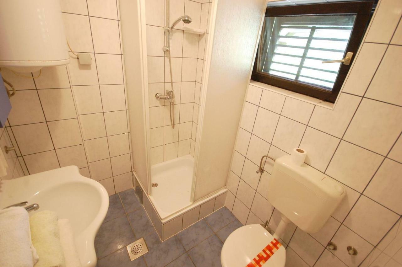 נייביצה Apartments Juric By El-Pi Tours מראה חיצוני תמונה