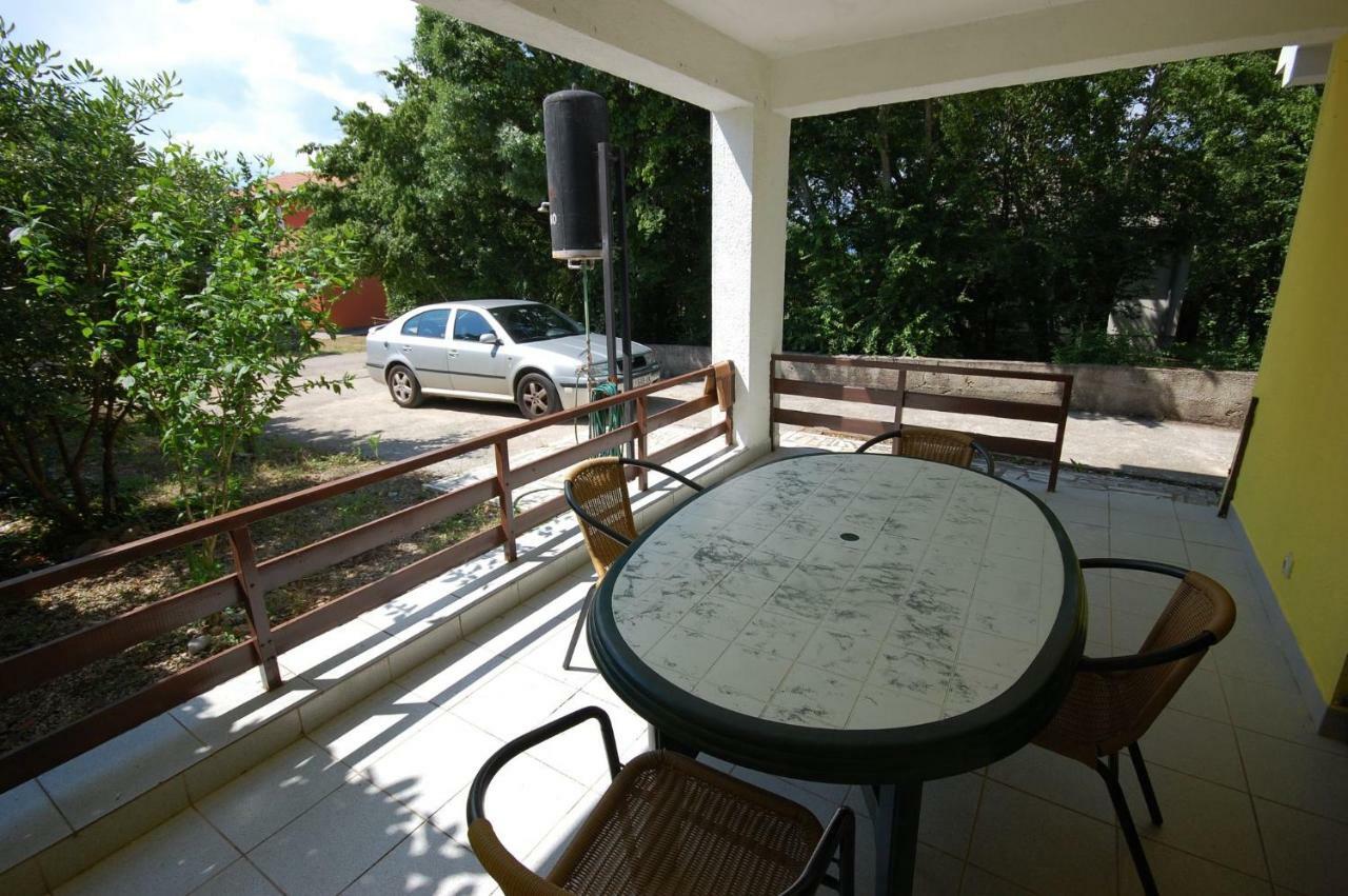 נייביצה Apartments Juric By El-Pi Tours מראה חיצוני תמונה