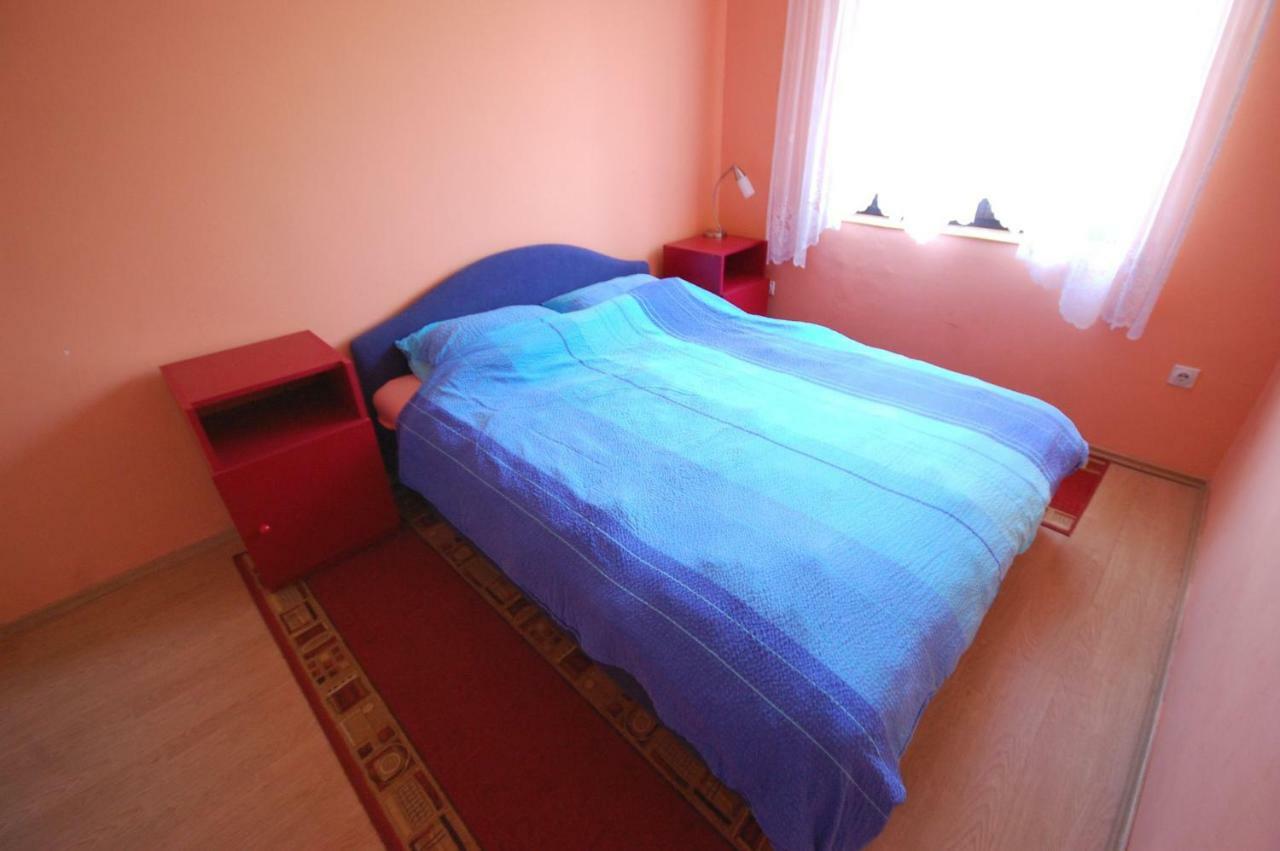 נייביצה Apartments Juric By El-Pi Tours מראה חיצוני תמונה