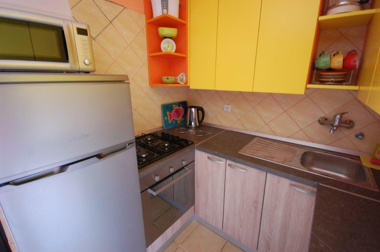 נייביצה Apartments Juric By El-Pi Tours מראה חיצוני תמונה